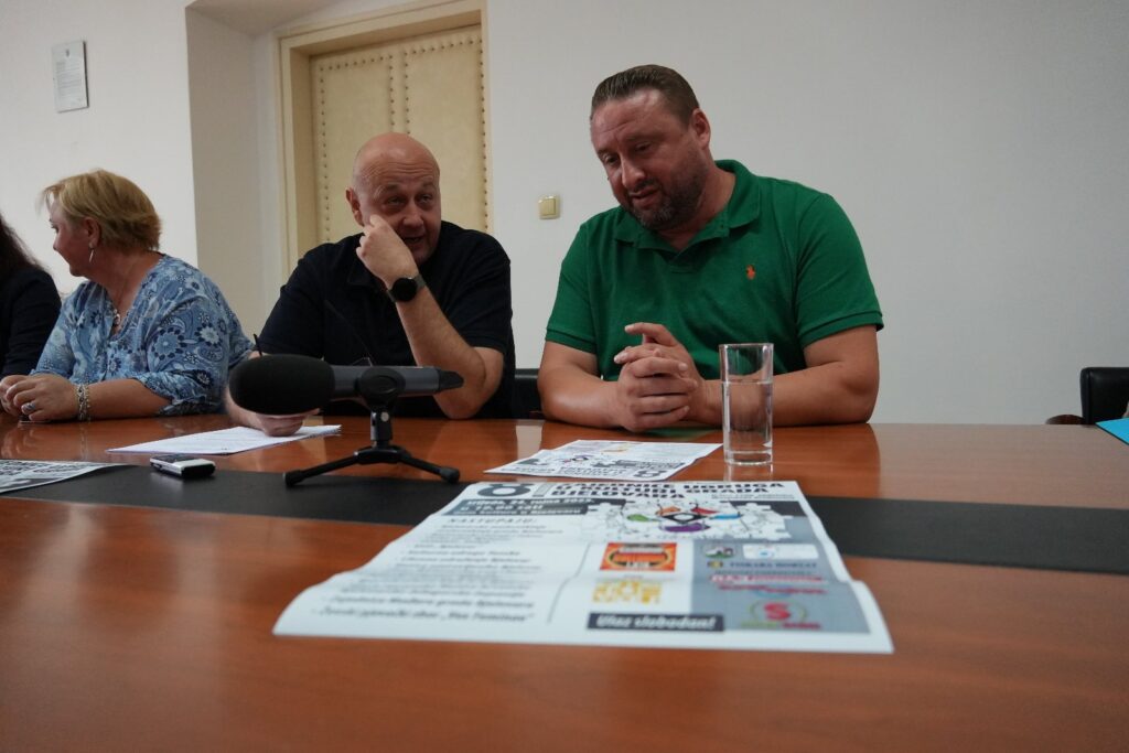 Igor Brajdić zamjenik gradonačelnika Bjelovara na pressici o kulturi